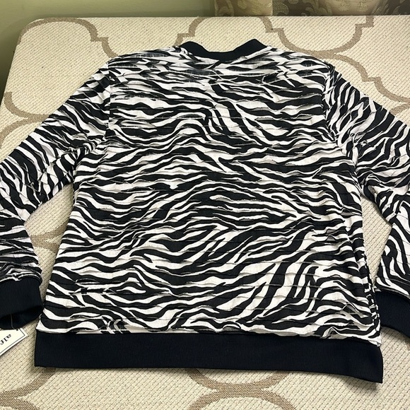 Alfred Dunner Upper East Side Zebra Print Bomber zip up Jacket - Picture 12 of 14